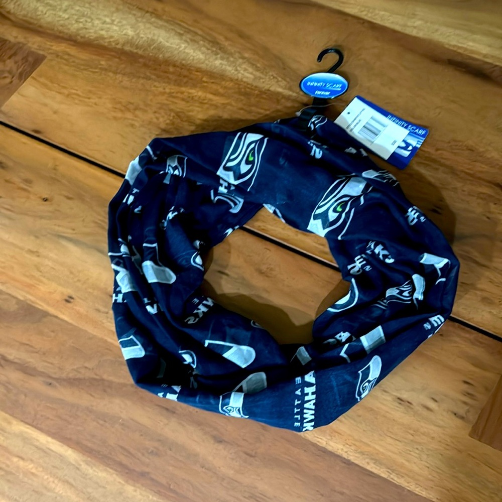Seahawks infinity scarf